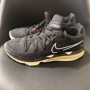 Nike Black Athletic Sneakers